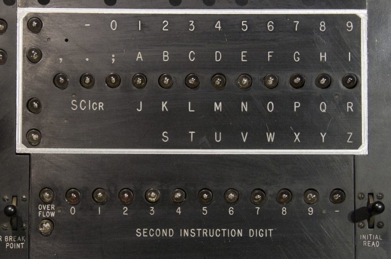 316-7431 CHM UNIVAC.jpg